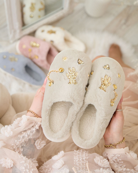 Royalfashion Smėlio spalvos moteriškos kailinės šlepetės su ornamentais Erserra