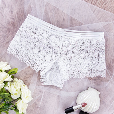 Белые женские кружевные трусы - Нижнее белье