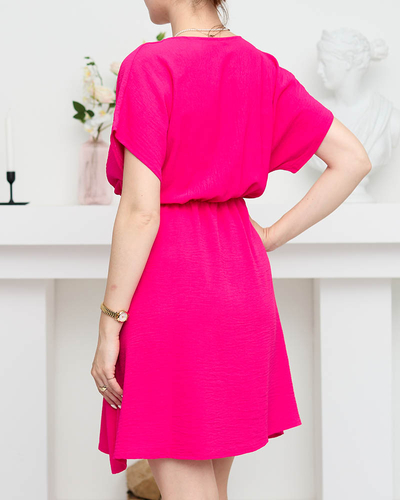 Fuksijos spalvos moteriška suknelė su dekoratyvine grandinėle - Drabužiai