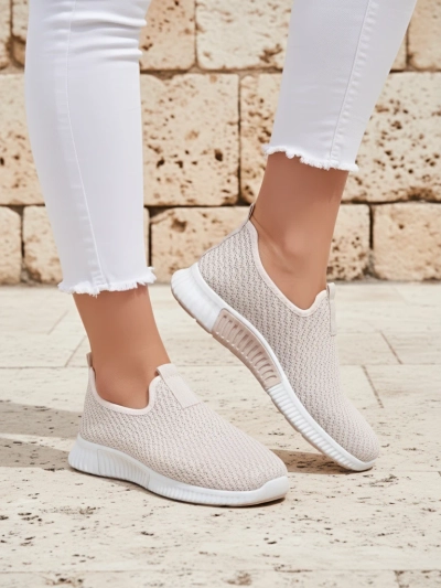 Женские бежевые кроссовки Eulalia Slip-On плоский каблук ткань лето весна