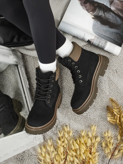 Moteriški aulinukai Avienne