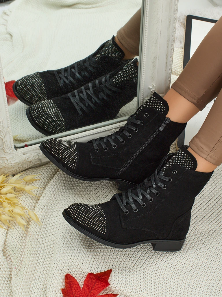 Женские ботинки Marvelli из эко-замши на шнуровке с цирконами