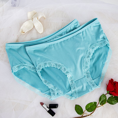 Moteriškos turkio spalvos nėriniuotos kelnaitės 2 / pak. - Apatiniai