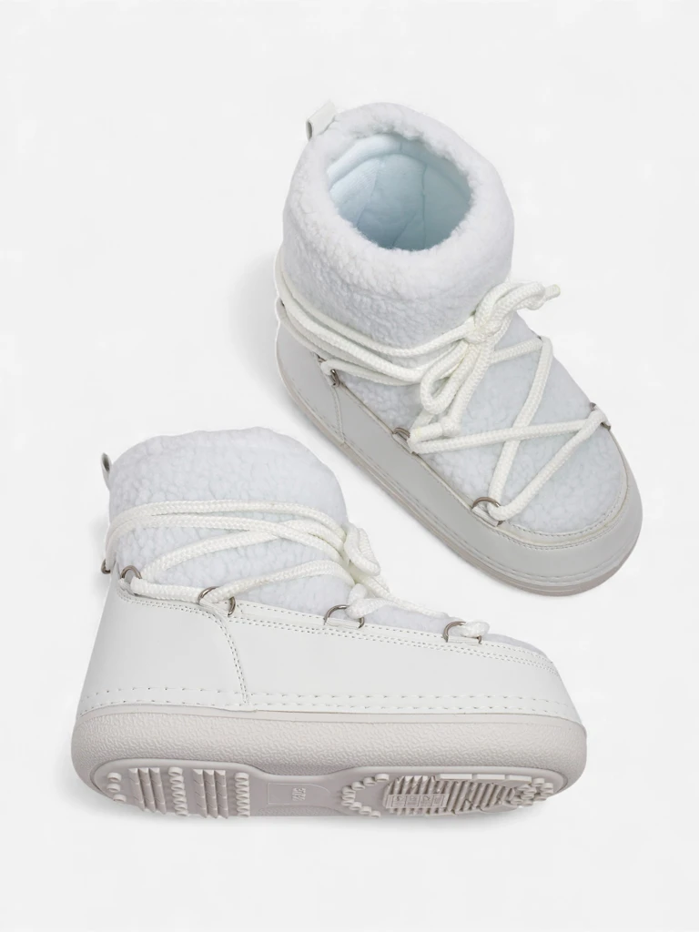 Moteriški sniego batai su kailiuku Uvella