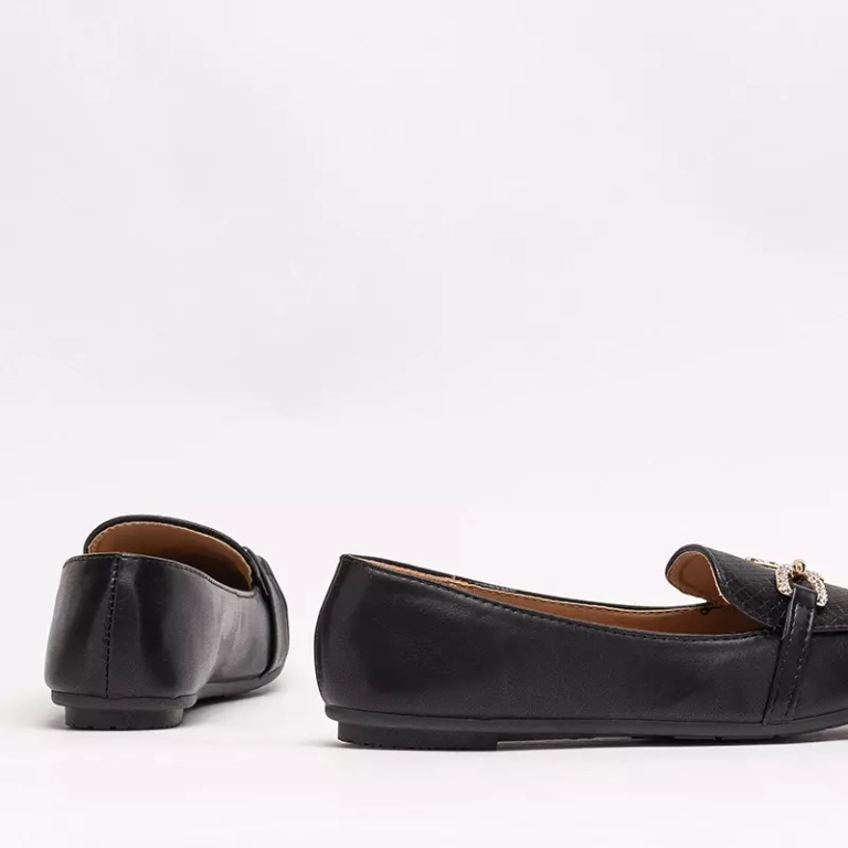 OUTLET Черные женские мокасины с тиснением и орнаментом на носу Gilis - Обувь