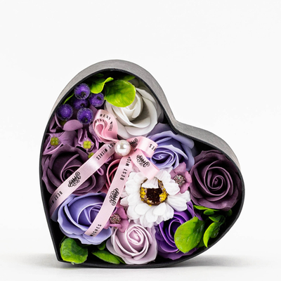 Gėlių dėžutė purpurinės gėlės dėžutėje - Priedai