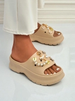 светло-коричневый || розовый