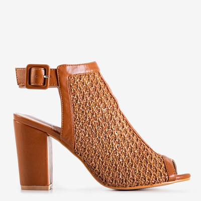 Šviesiai rudos moteriškos basutės ant Tairi stulpelio - Avalynė