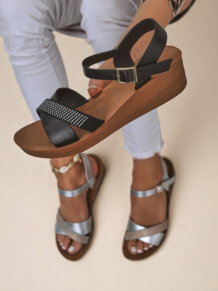 Royalfashion moteriškos platforminės basutės su akutėmis Allona