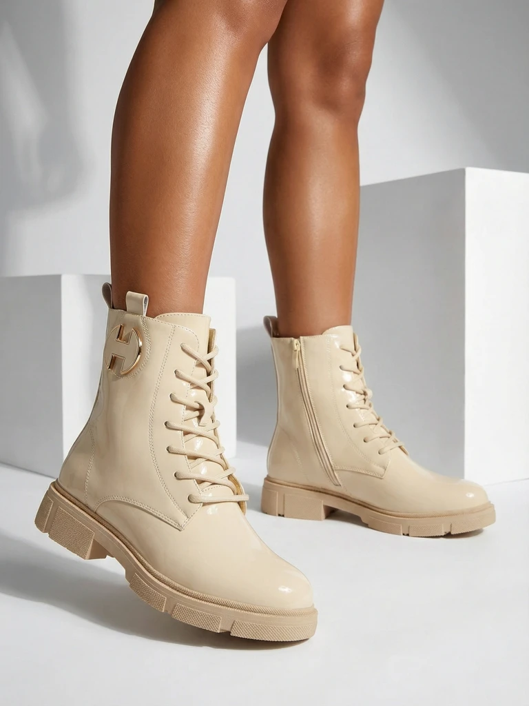 Lakiniai moteriški aulinukai su raišteliais Kalen