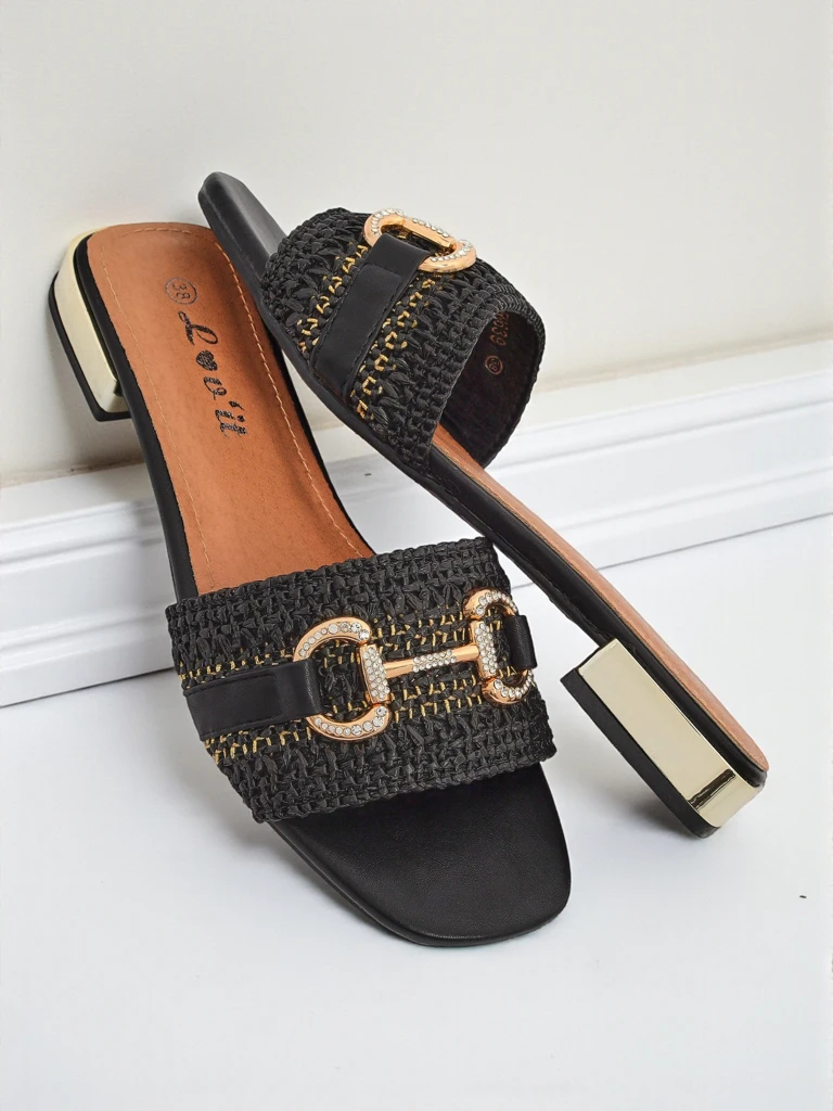 Royalfashion Женские плетеные шлепанцы с украшением Aeterna