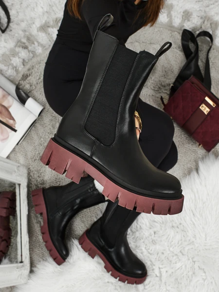 Высокие женские ботинки из экокожи на цветной подошве Dorvella