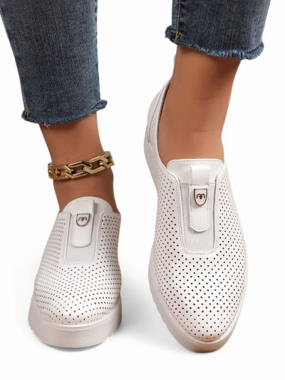 Royalfashion Slip-on moteriški perforuoti batai Goffies