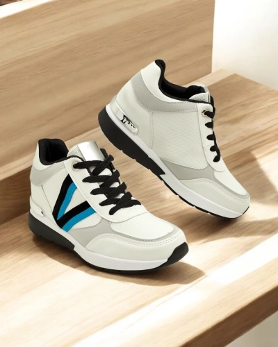 Calista Ekosistemos Moteriški Balti Sportbačiai su Platforma