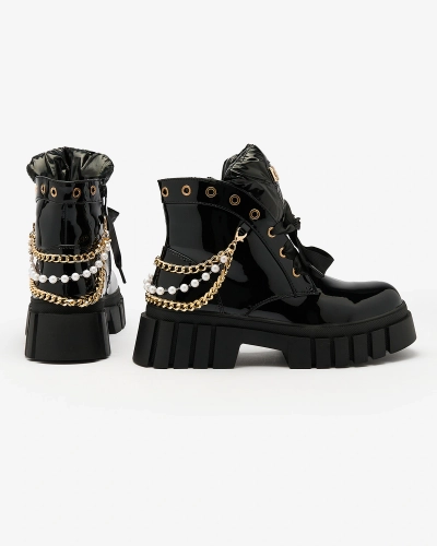 Royalfashion Moteriški lakuoti apšiltinti batai juodos spalvos Dahaff