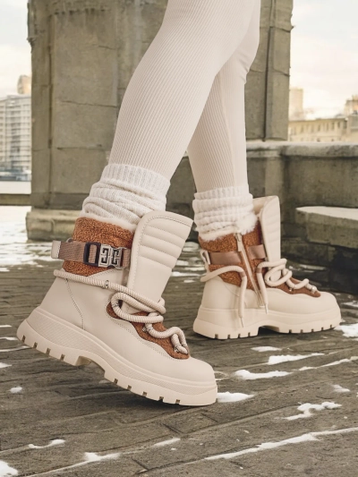 Royalfashion Женские снежные ботинки Uemi