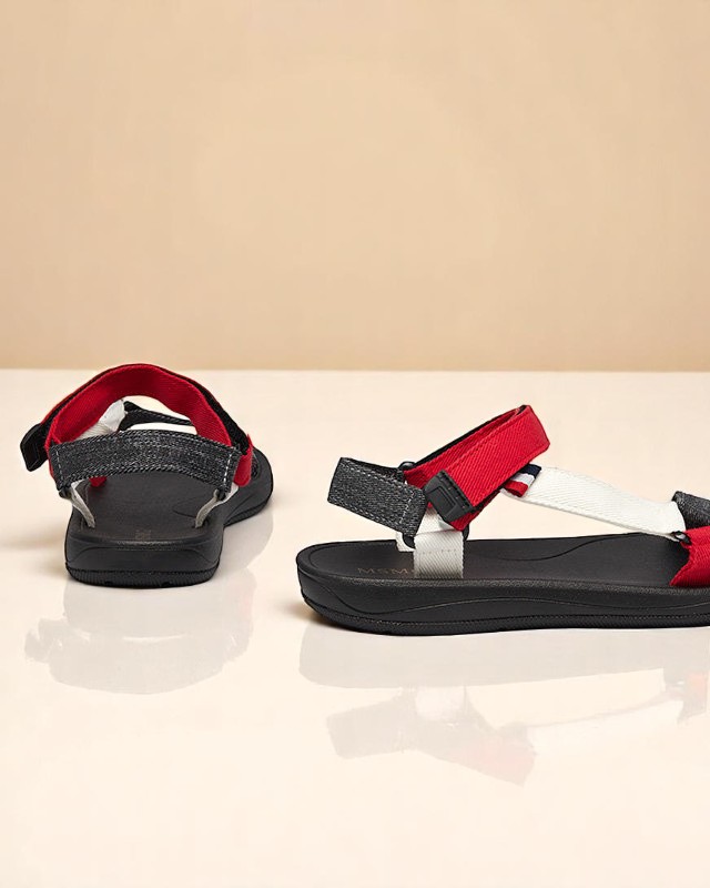 Royalfashion Женские сандалии из ткани красного цвета Ojo