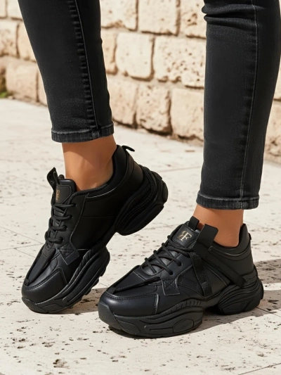 Royalfashion moteriški sportiniai sneakers ant storesnės padangos Quensi