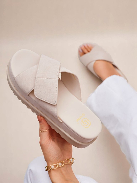 Royalfashion moteriškos plokščiapadės basutės Evre