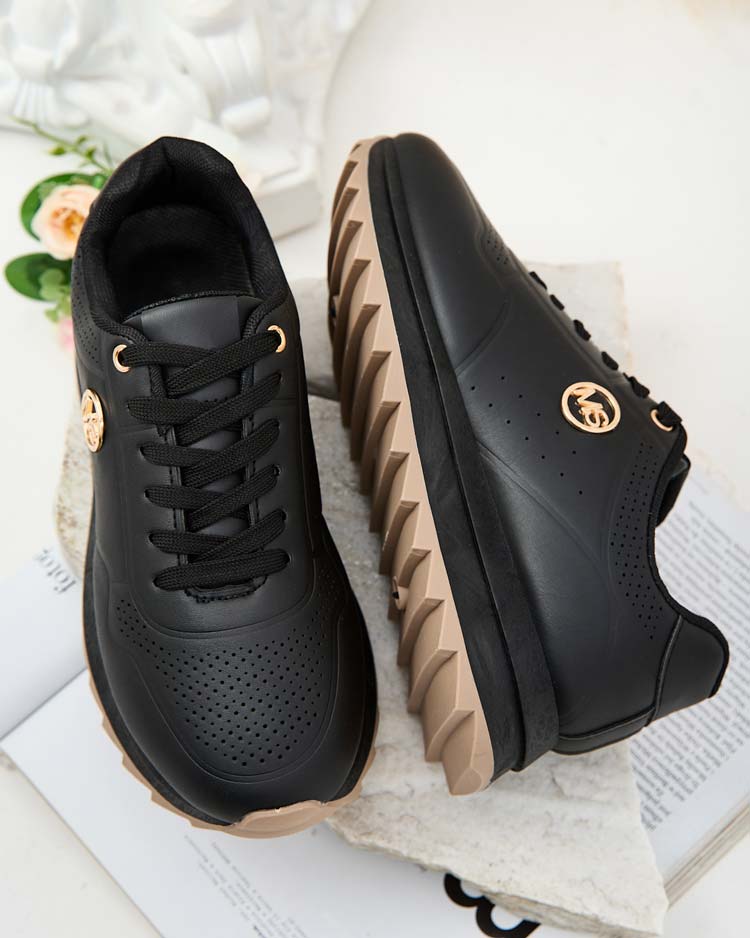 Royalfashion Женские ажурные спортивные туфли Telleni