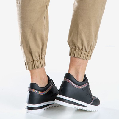 Czarne sneakersy damskie na krytej koturnie Wink Wink - Obuwie