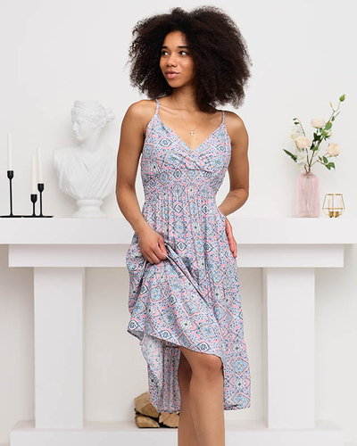 Розово-голубое женское платье с принтом