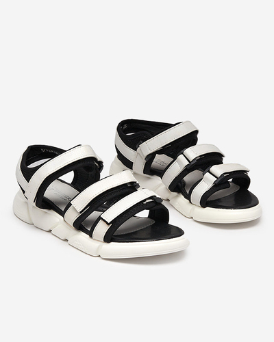 Mergaičių basutės, užsegamos lipduku, baltos spalvos Mumin-Shoes