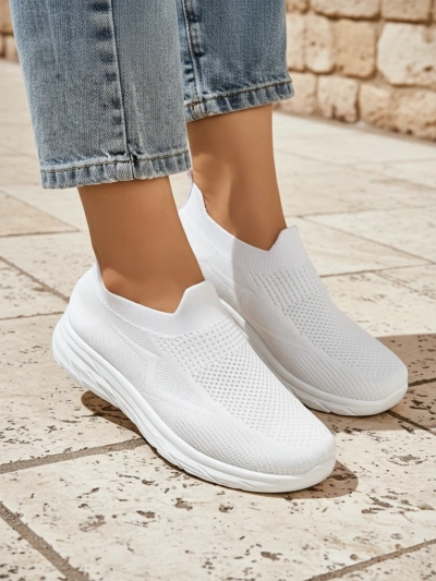 Royalfashion Женские спортивные слипоны Whites