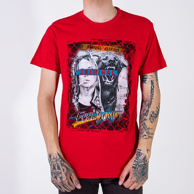 Красная мужская футболка с принтом