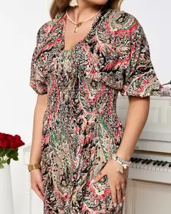 juodas || tamsiai žalia