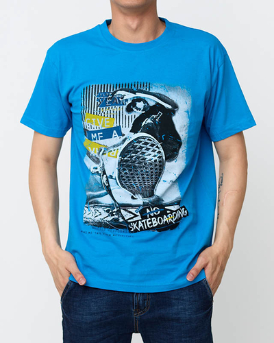 Мужская футболка из хлопка синего цвета с ярким принтом - Одежда