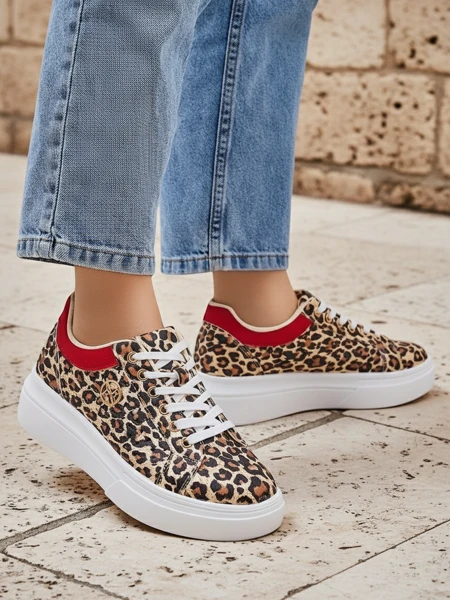 Royalfashion Moteriški perforuoti sportiniai sneakeriai Leopess