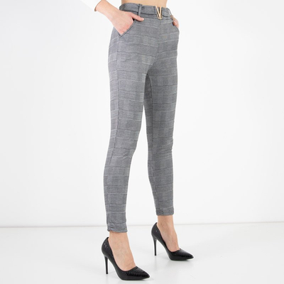 Серые женские брюки в клеточку