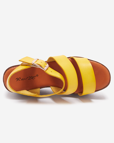 Желтые женские босоножки на танкетке Asorika- Обувь