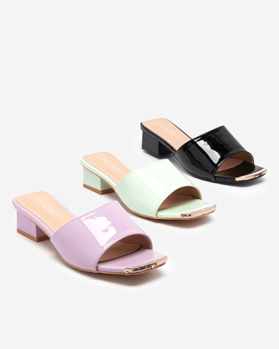 Žalia spalva lakuotos šlepetės su žemakulniais Keripse - Avalynė