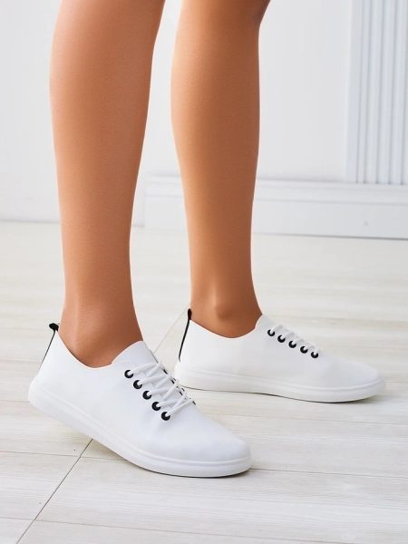 Royalfashion Moteriški ažūriniai sportbačiai Tareb