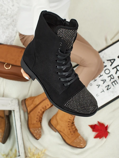 Eko zomšiniai moteriški aulinukai su raišteliais ir cirkoniais Marvelli