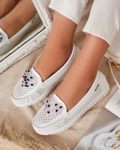 Royalfashion Moteriški ažūriniai mokasinai su karoliukais Namis