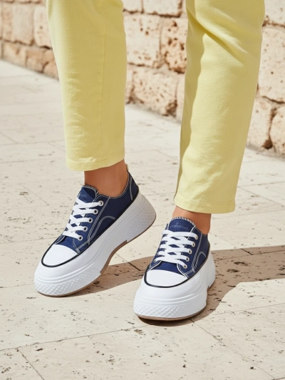 Royalfashion Женские платформенные кроссовки Beemes