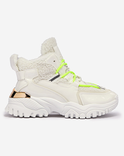 Balti moteriški sportiniai bateliai su kailiu ir neoninės žalios spalvos raišteliais "Sagglo- Footwear"