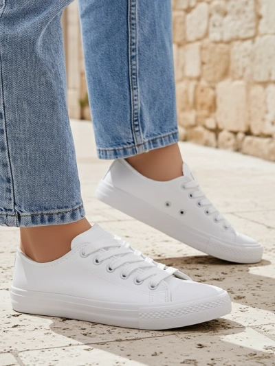 Aurelia Bianche – белые кроссовки Royalfashion из экокожи, плоские