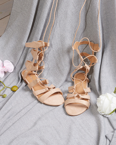 Smėlio spalvos gladiatorių sandalai iki blauzdos vidurio Eliko- Buty