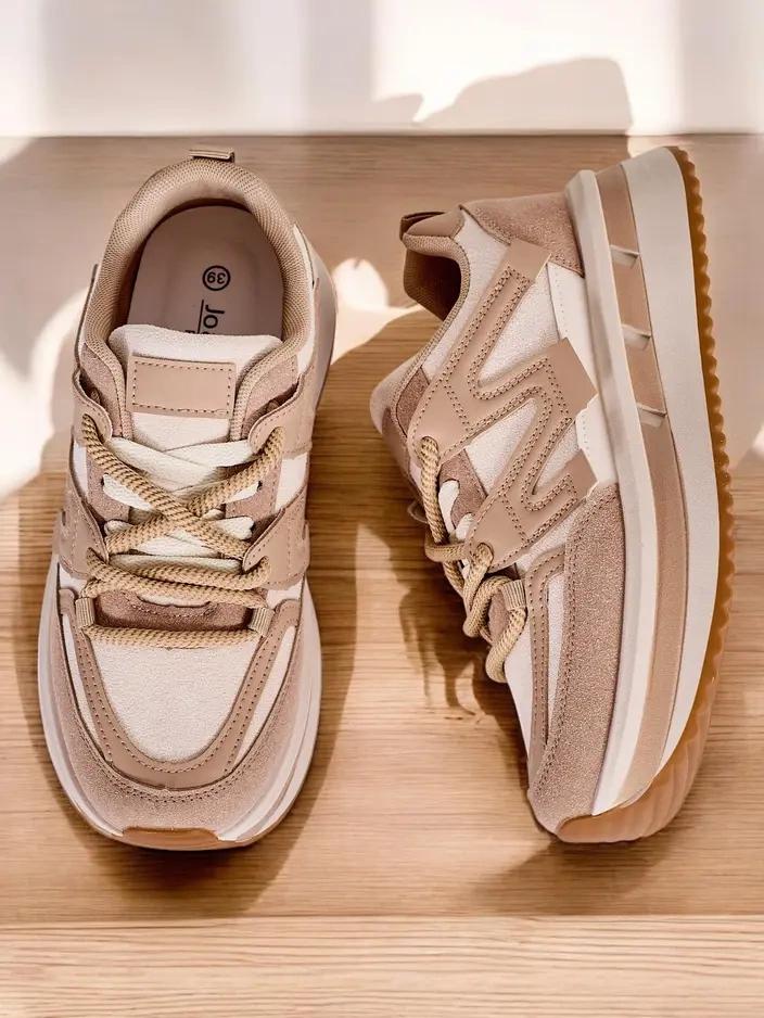 Спортивные кроссовки на платформе для женщин Royalfashion Eviger