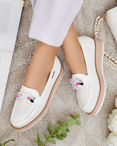 Royalfashion Mokasinai su spalvotais akmenimis Restea