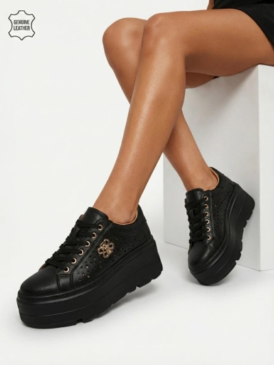 Ажурные спортивные женские кроссовки из натуральной кожи Atelle