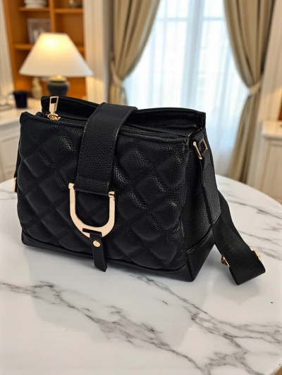 Mažas dygsniuotas rankinukas iš minkštos eko odos „Cinder Loom“