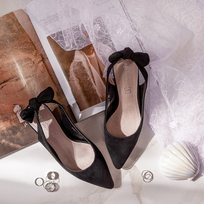 Czarne sandały na szpilce ze szpiczastym noskiem Katmandu - Obuwie