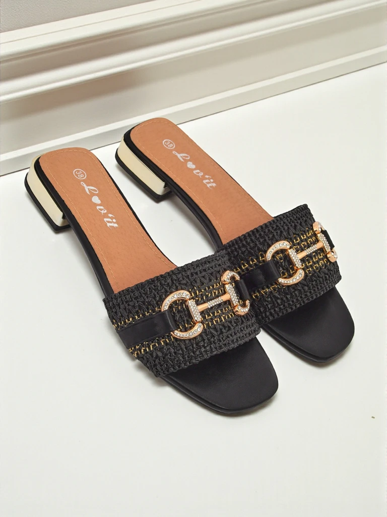 Royalfashion Женские плетеные шлепанцы с украшением Aeterna