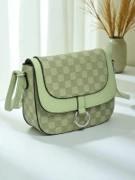 тёмно-зелёный