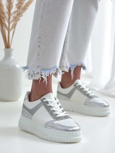 Женские кроссовки Royalfashion с блестками Qisofi